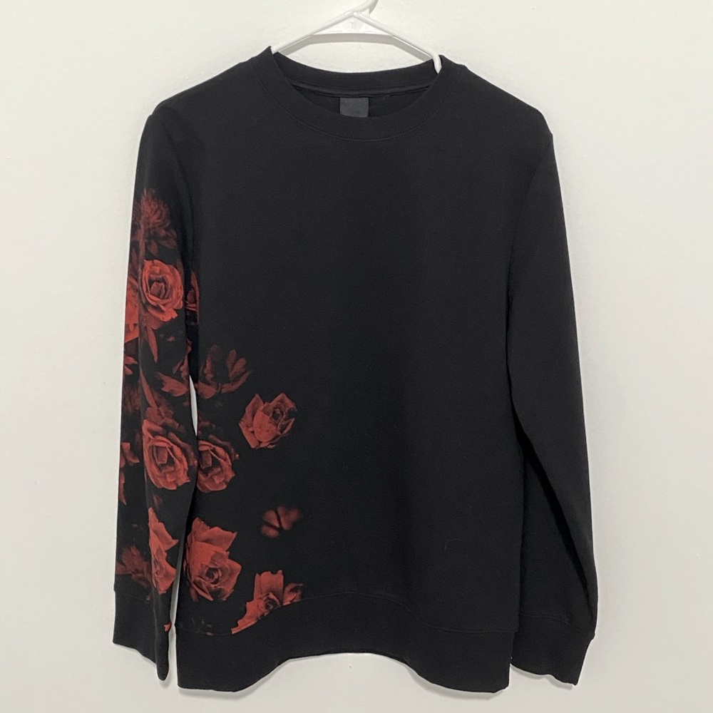H&M Roses Crewneck